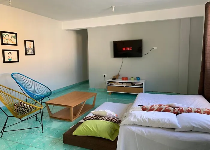 Coco 2 Spacious Downtown With Garden Cozumel